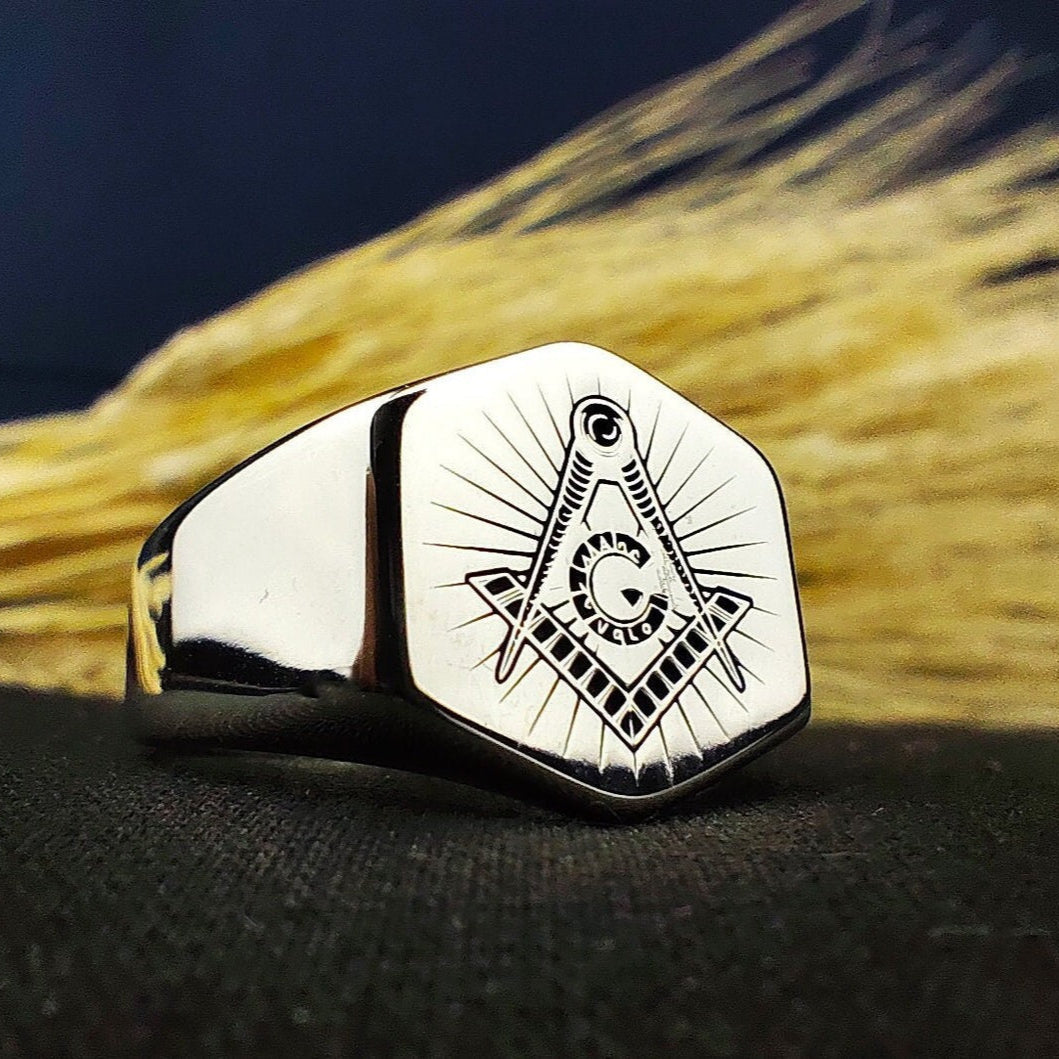 Master Mason Blue Lodge Ring - Octagon Handcrafted Square & Compass G Personalized - Bricks Masons