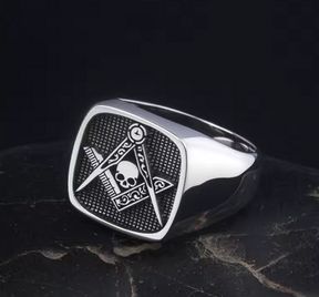 Master Mason Blue Lodge Ring - Signet Skull Square & Compass 925 Sterling Silver - Bricks Masons