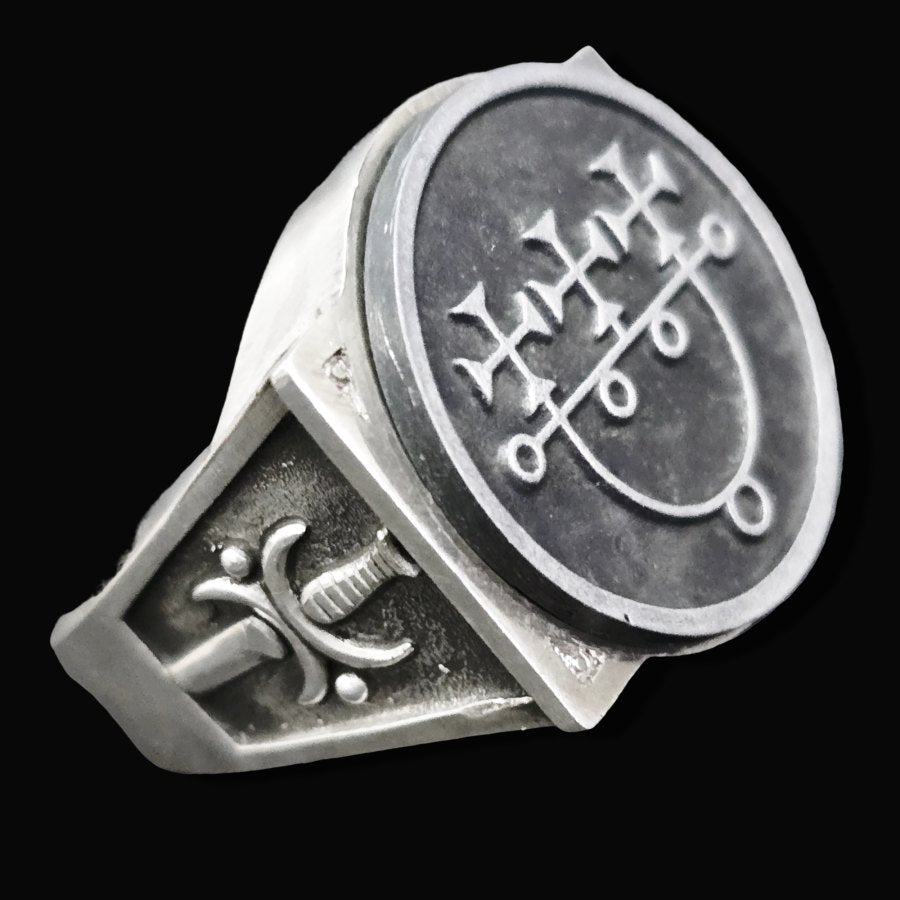 Demon Ring 12 PRINCE SITRI Sitri 72 Demons Minor Key of Solomon Goetia In Silver 2.2 cm x 1.8 cm 18 Gr Art 1790 - Bricks Masons