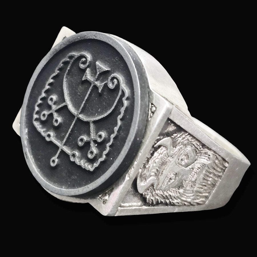 Demon Ring 64 DUKE HAURES 72 Demons Lesser Key of Solomon Goetia In Silver 2.2 cm x 1.8 cm 18 Gr Art 1842 - Bricks Masons