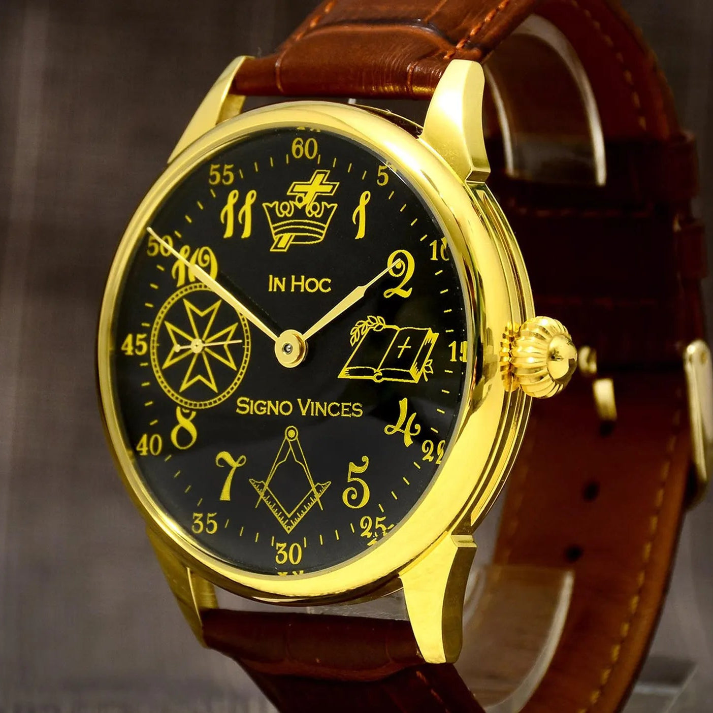 Master Mason Blue Lodge Wristwatch - In Hoc Signo Vinces - Bricks Masons